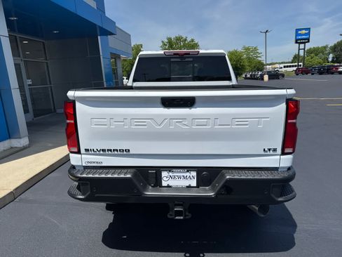 New 2026 Chevrolet Silverado 3500 LTZ w/ LTZ Plus Package AWD/4WD image 8
