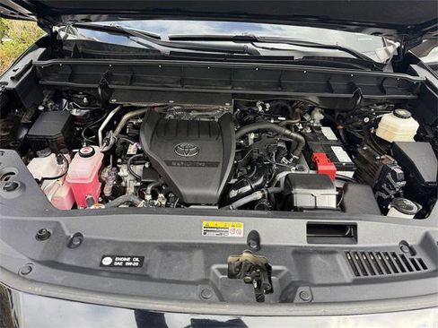 Certified 2024 Toyota Highlander LE image 24