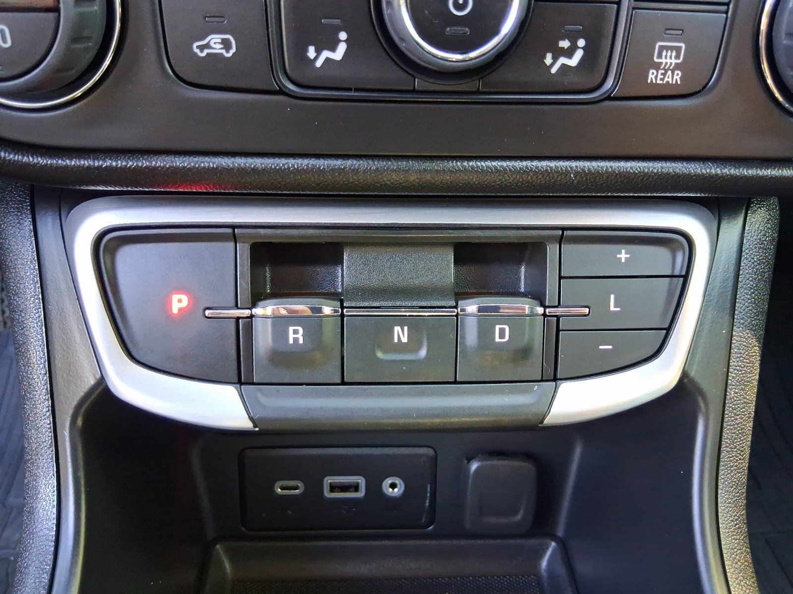 Used 2023 GMC Terrain SLE w/ Driver Convenience Package AWD/4WD image 22