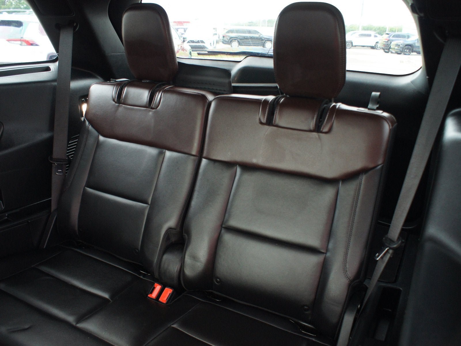 Used 2022 Ford Explorer Platinum w/ Equipment Group 601A AWD/4WD image 17