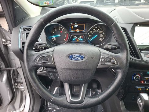 Used 2019 Ford Escape Titanium AWD/4WD image 21