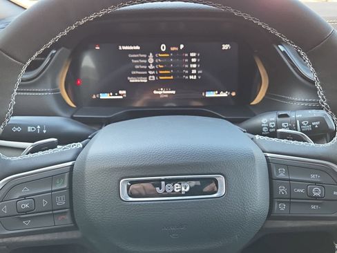 New 2026 Jeep Grand Cherokee Limited w/ Limited Altitude Package image 19