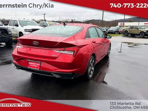 Used 2022 Hyundai Elantra Limited image 30