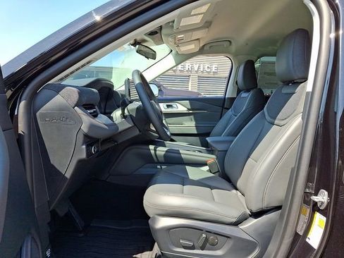 New 2026 Ford Explorer Active RWD image 6