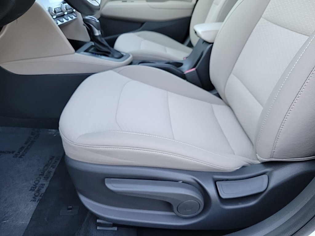 Used 2020 Hyundai Elantra Value Edition FWD image 12