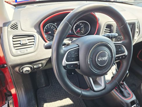 Used 2021 Jeep Compass Trailhawk image 8