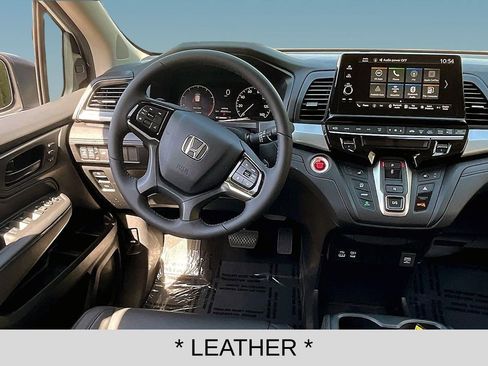Used 2025 Honda Odyssey EX-L image 8