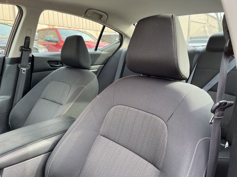 Used 2024 Nissan Altima 2.5 SV image 19