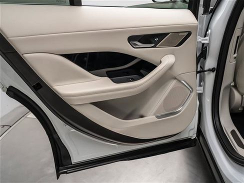 Used 2020 Jaguar I-PACE HSE image 26