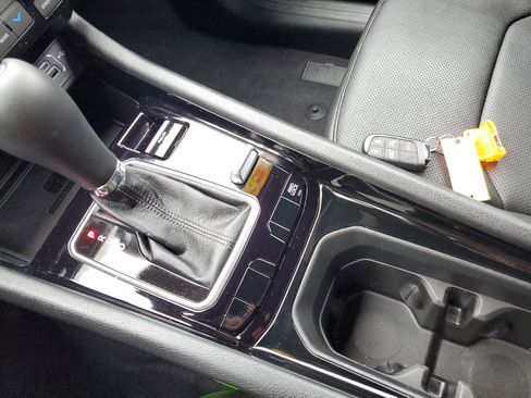 Used 2024 Jeep Compass Limited w/ Elite Group image 18