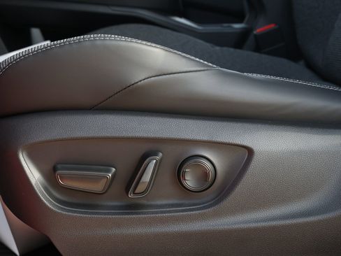 Used 2026 Toyota bZ XLE Plus image 31