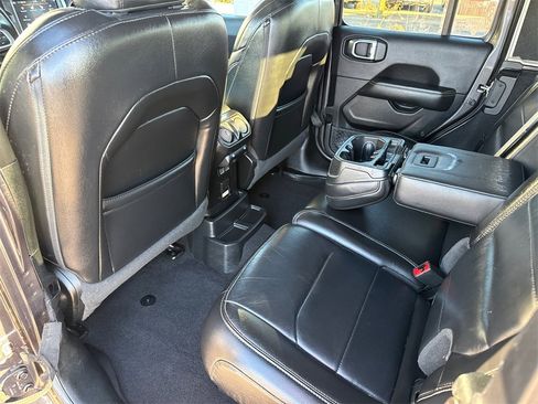 Used 2020 Jeep Wrangler Unlimited Sahara w/ Dual Top Group image 18