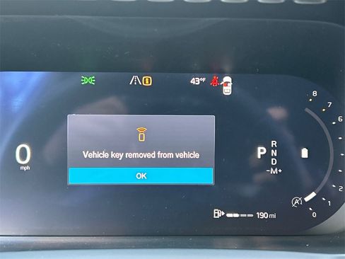 New 2026 Volvo XC90 B6 Plus w/ Protection Package Premier image 15