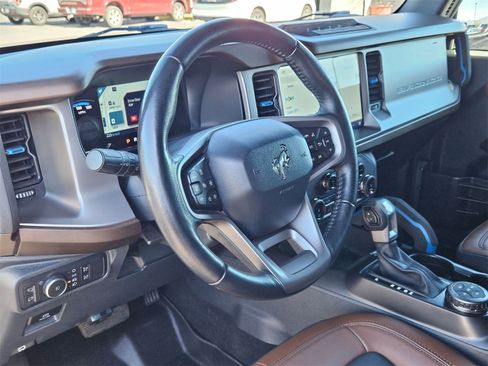 Certified 2022 Ford Bronco Outer Banks w/ Sasquatch Package image 13