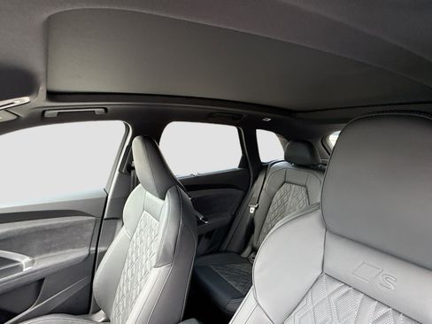 New 2026 Audi SQ5 Premium Plus AWD/4WD image 25