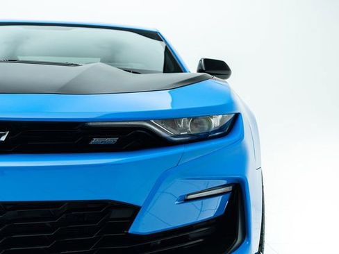 Used 2022 Chevrolet Camaro SS RWD image 7