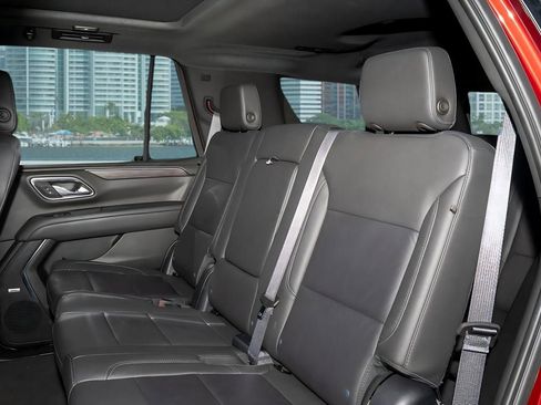 Used 2023 Chevrolet Tahoe LT w/ Luxury Package RWD image 18