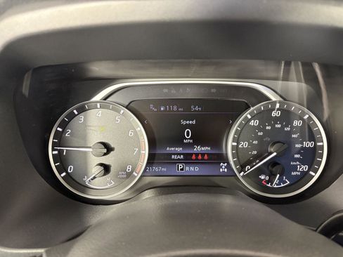 Used 2024 Nissan Titan SV w/ SV Convenience Package image 55