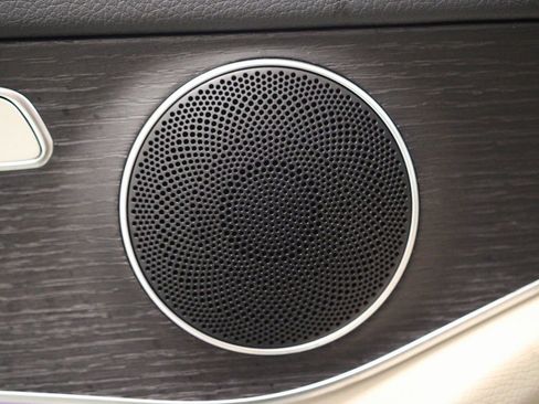 Used 2021 Mercedes-Benz GLC 300 4MATIC image 23