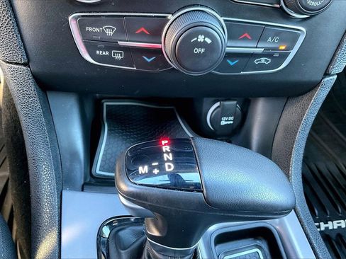 Used 2023 Dodge Charger SXT w/ Blacktop Package image 34