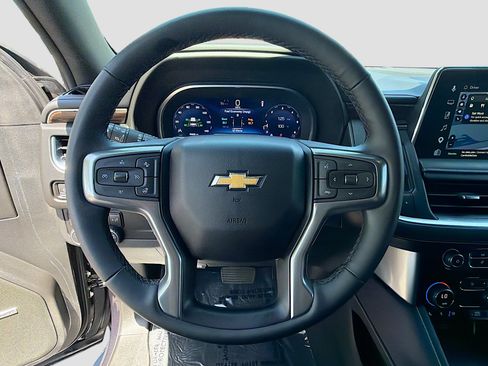 Used 2023 Chevrolet Tahoe Premier RWD image 11