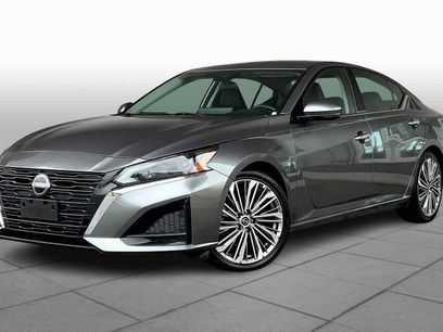 Used 2023 Nissan Altima 2.5 SL