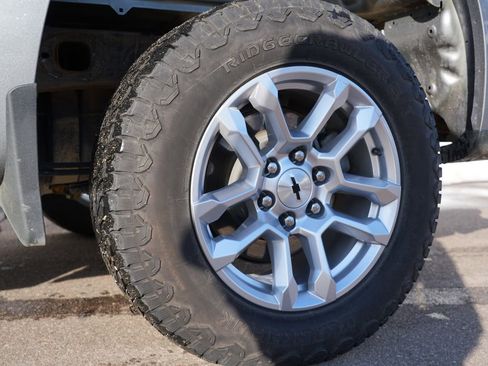 Used 2023 Chevrolet Silverado 1500 RST image 32