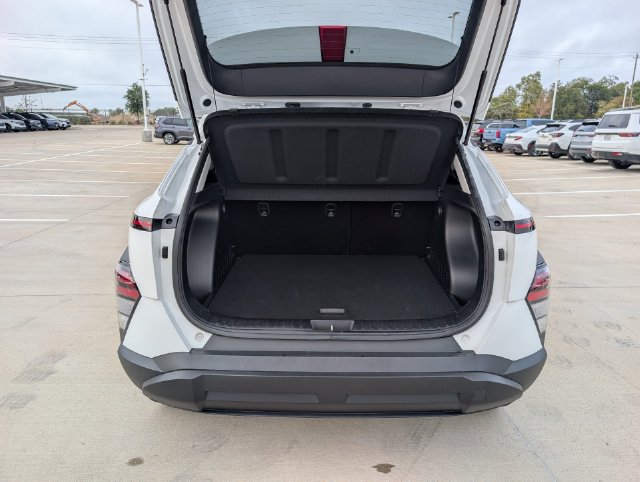 Used 2025 Hyundai Kona SEL FWD image 28