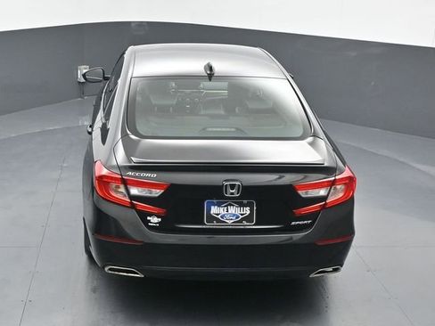 Used 2018 Honda Accord Sport image 14