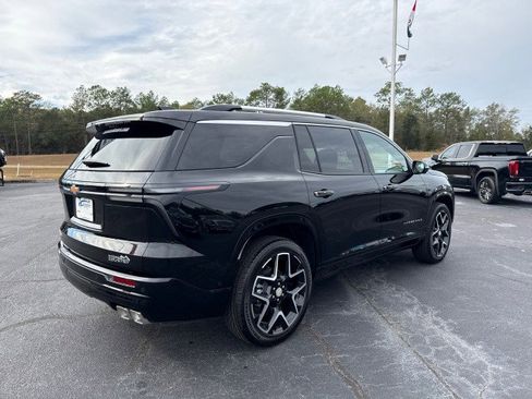 New 2026 Chevrolet Traverse High Country w/ LPO, Floor Liner Package image 3