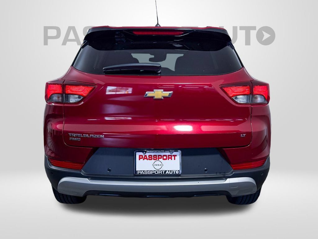Used 2021 Chevrolet TrailBlazer LT w/ Convenience Package AWD/4WD image 7