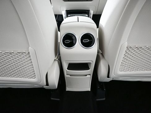 Certified 2026 Mercedes-Benz GLB 250 image 18