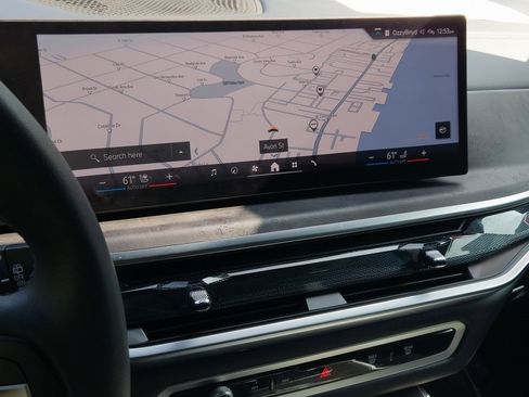 Used 2025 BMW X5 sDrive40i w/ Parking Assistance Package image 16