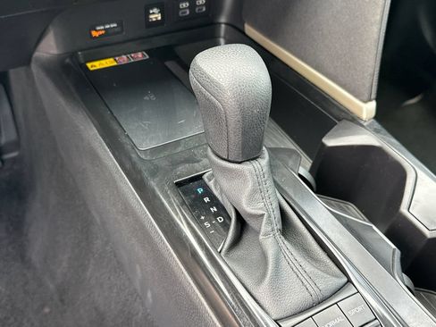 Used 2025 Toyota Camry LE FWD image 30