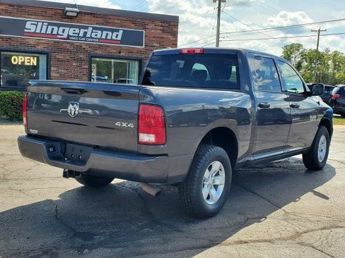Used 2018 RAM 1500 Express AWD/4WD image 3
