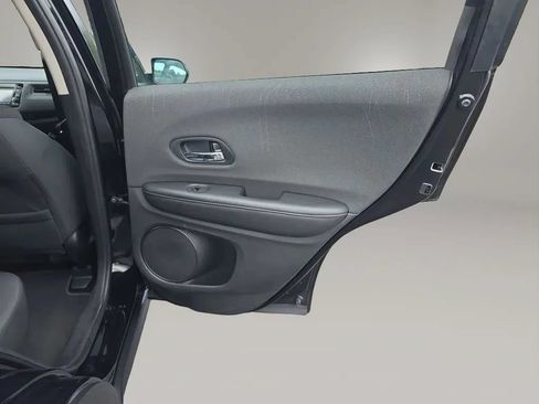 Used 2019 Honda HR-V LX image 36