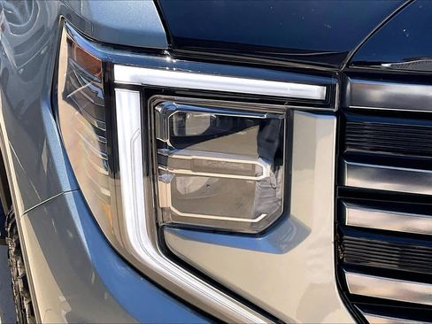 Used 2026 GMC Sierra 1500 AT4 w/ AT4 Premium Package AWD/4WD image 28
