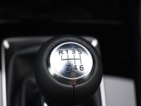New 2026 MAZDA MAZDA3 2.5 S Hatchback w/ Premium Pkg FWD image 33