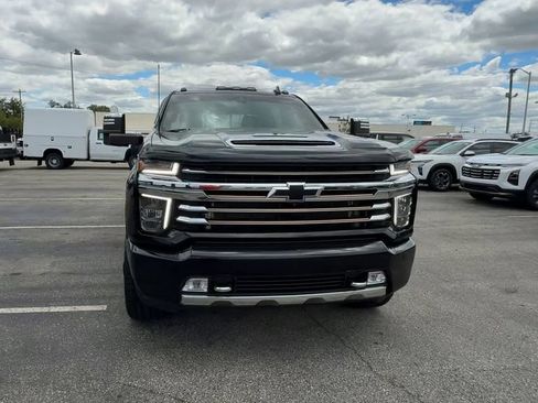 Used 2021 Chevrolet Silverado 3500 High Country w/ Snow Plow Prep/Camper Package AWD/4WD image 3