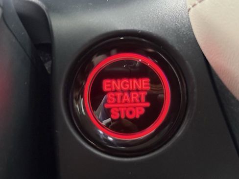 Used 2023 Honda HR-V LX image 22