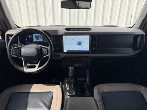Used 2022 Ford Bronco Wildtrak AWD/4WD image 13