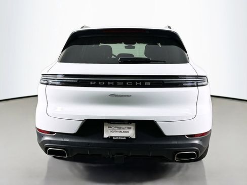 Certified 2024 Porsche Cayenne AWD/4WD image 10