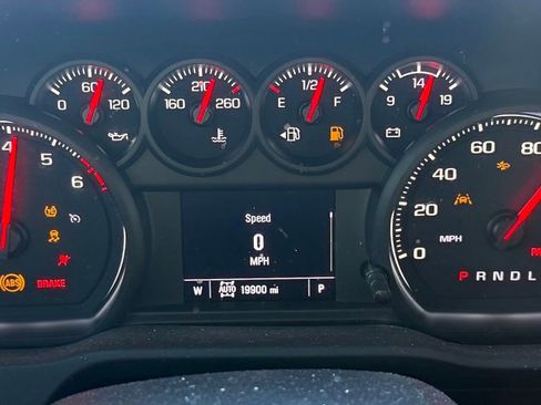 Used 2022 Chevrolet Silverado 1500 Custom image 11