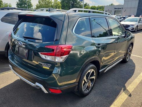 Used 2023 Subaru Forester Touring AWD/4WD image 6