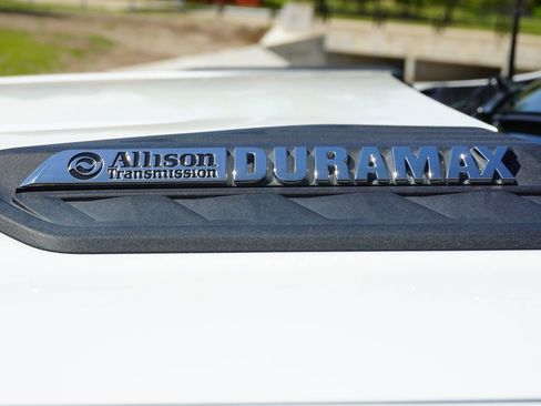 Used 2024 Chevrolet Silverado 3500 W/T AWD/4WD image 8
