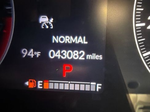 Used 2024 Honda HR-V EX-L image 16
