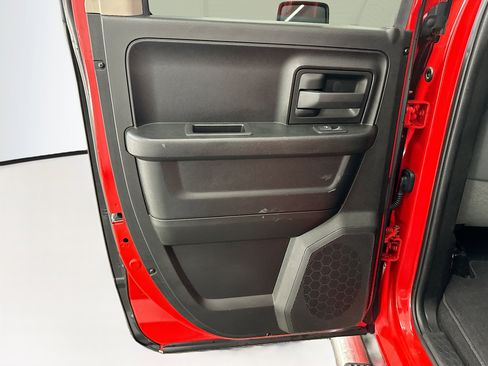 Used 2019 RAM 1500 Express w/ Express Value Package image 27