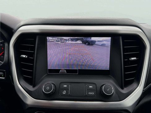 Used 2020 GMC Acadia SLE image 30