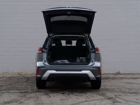 New 2025 Volkswagen Tiguan SE image 6