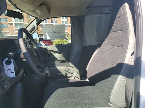 New 2025 Chevrolet Express 2500 w/ Driver Convenience Package image 15